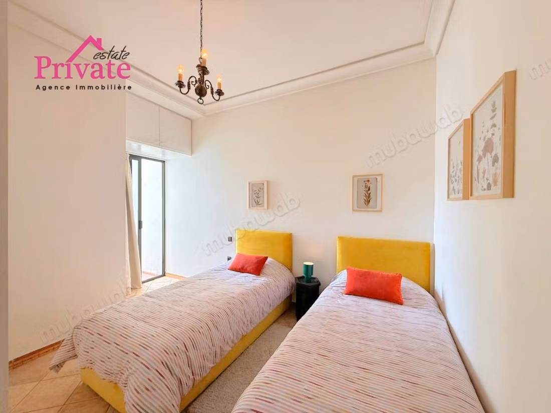 Great apartment for rent in Administratif. 2 lovely rooms. Ample storage space