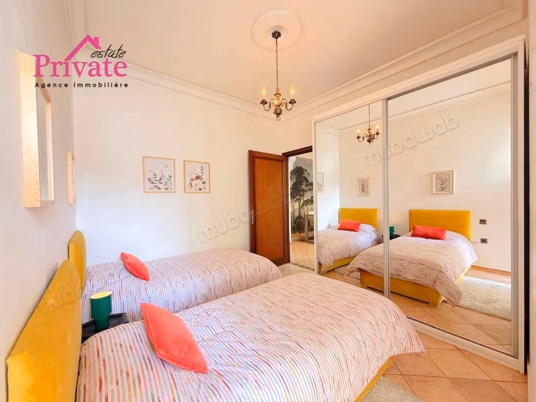 Great apartment for rent in Administratif. 2 lovely rooms. Ample storage space