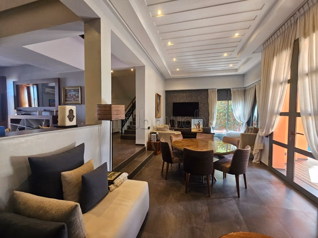 A louer superbe villa meublé à Targa