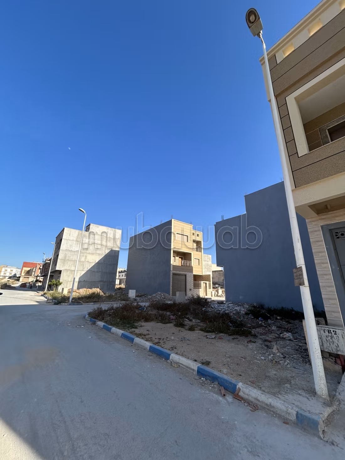 Se vende terreno. Dimensión 100 m²