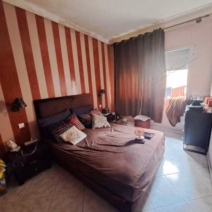 Apartment for sale in Beauséjour. Dimension 87 m². Parking spaces and terrace