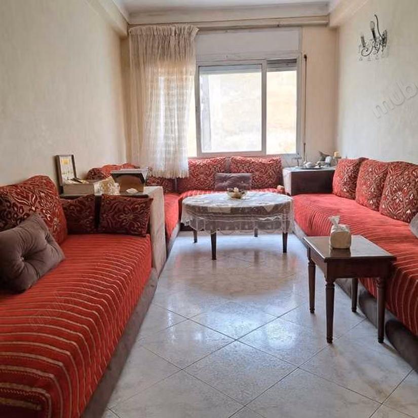 Apartment for sale in Beauséjour. Dimension 87 m². Parking spaces and terrace