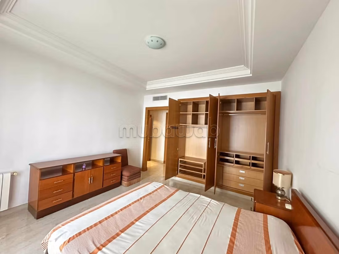 Find an apartment to buy in Les Berges Du Lac 2.3 beautiful rooms. Garden and lift
