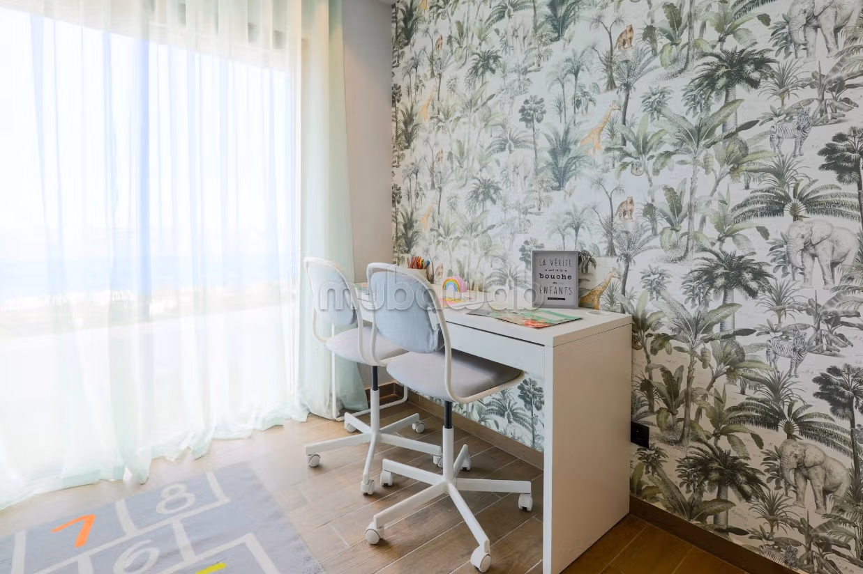 Kopen: appartementen in Almaz. Oppervlakte 48 m². Met lift en tuin