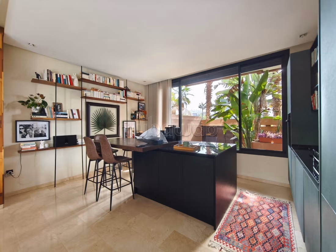Villa's en luxe woningen huren. 8 Ruimtes. Gemeubileerd