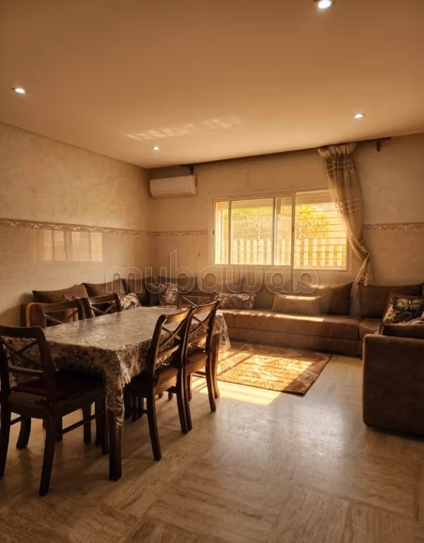 Te huur: appartementen in Centre ville. Oppervlakte 106 m². Gemeubileerd