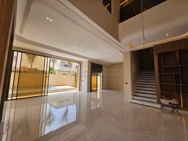 Vendita villa di lusso a Hay Targa. Superficie 400 m². Salotto marocchino, sistema di sicurezza
