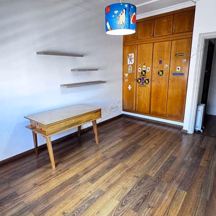 Apartment for sale in Maârif. 6 large rooms. Carpark and elevator