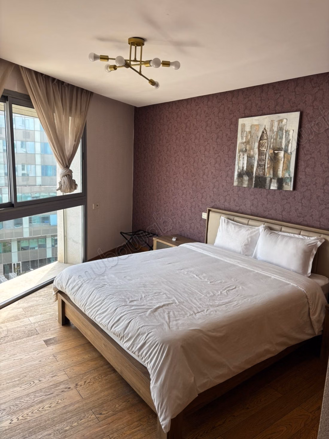Bel appartement à vendre à Casablanca Marina. 
Surface de 72 m². 
Meublé