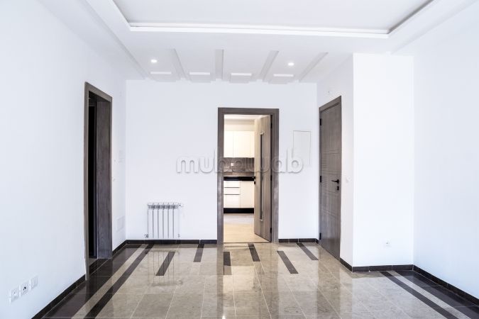 Sell apartment in Cité el Ghazela. 3 beautiful rooms. Reinforced door and double glazing