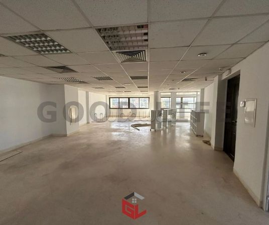 A Louer Espace Bureautique d'environ 300m² à la Charguia1