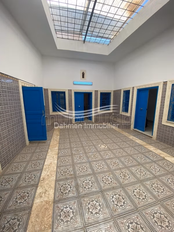 Vendita di uno splendido appartamento a Sousse Ville. Superficie 100 m². Cucina equipaggiata