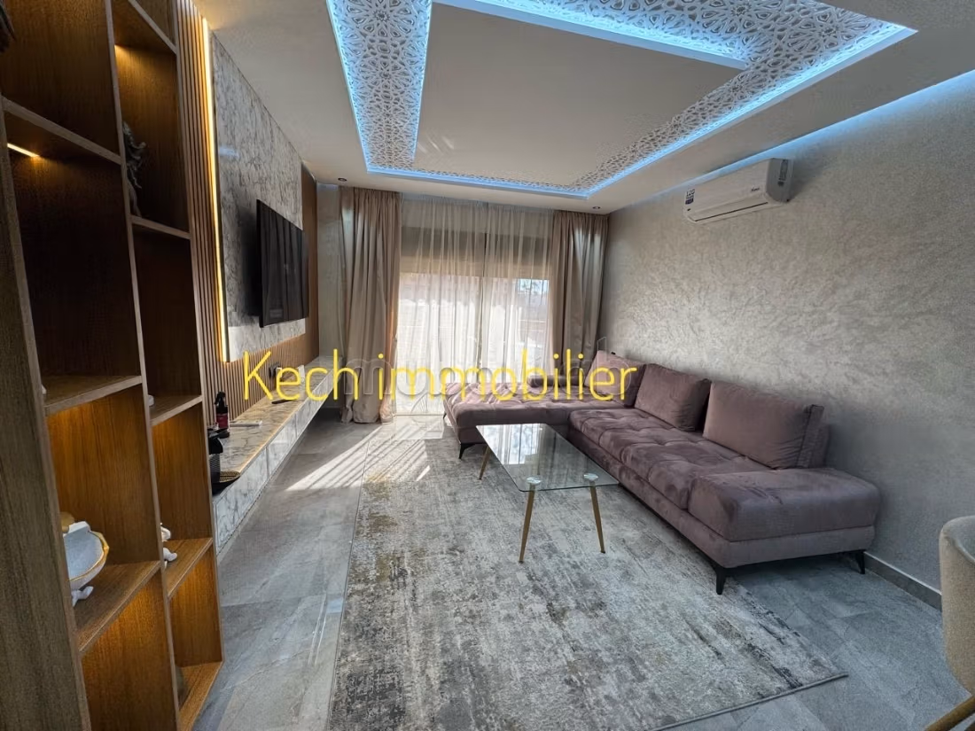 Flat for rent in Camp Al Ghoul. Dimension 90 m². Ample storage space