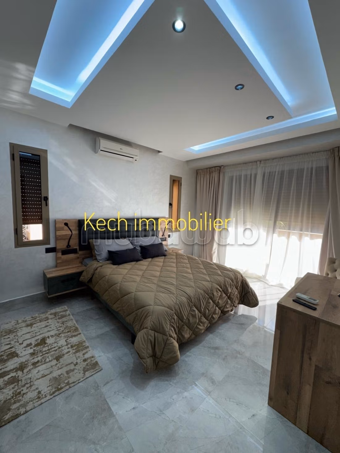 Flat for rent in Camp Al Ghoul. Dimension 90 m². Ample storage space