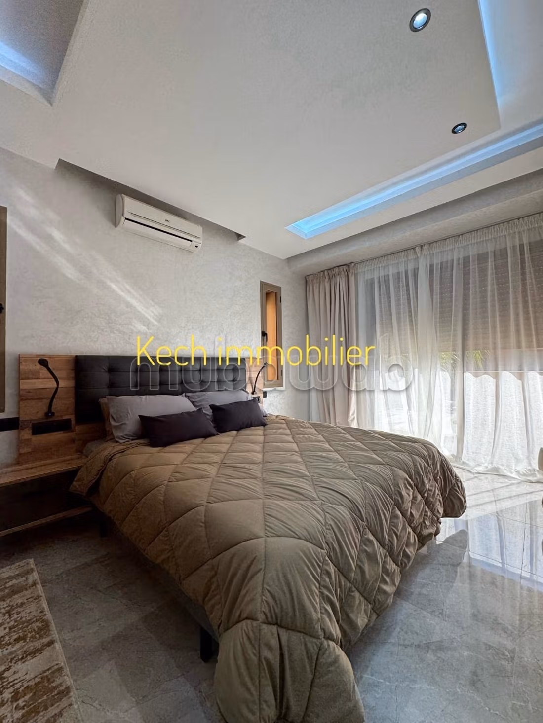 Flat for rent in Camp Al Ghoul. Dimension 90 m². Ample storage space