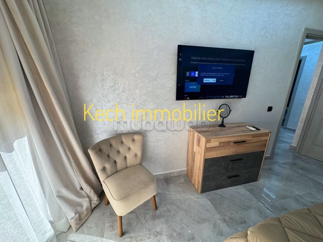 Flat for rent in Camp Al Ghoul. Dimension 90 m². Ample storage space
