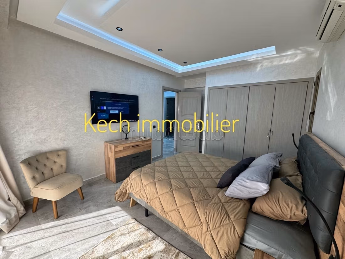 Flat for rent in Camp Al Ghoul. Dimension 90 m². Ample storage space