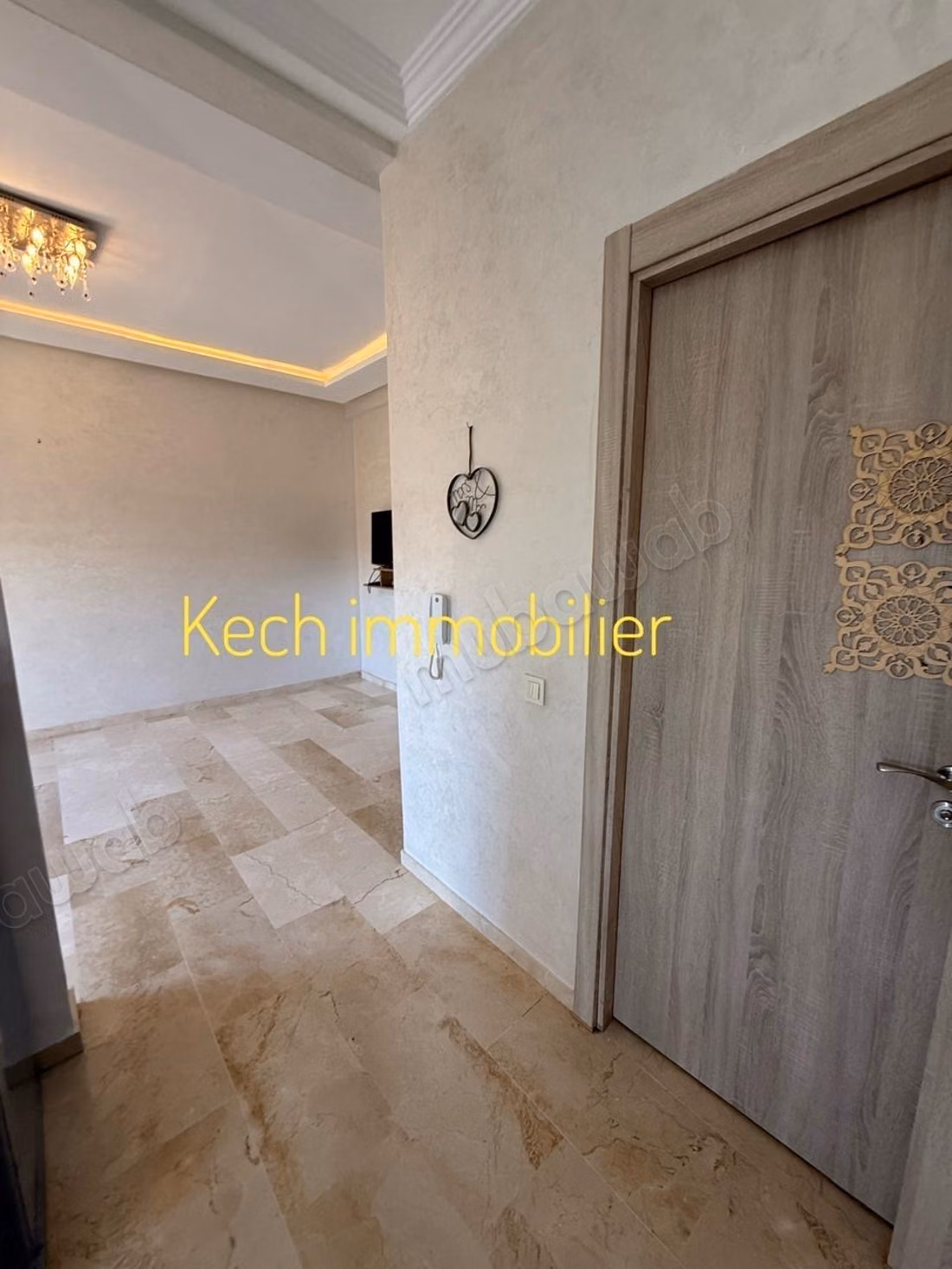 Joli appartement 1 chambre vide location targa