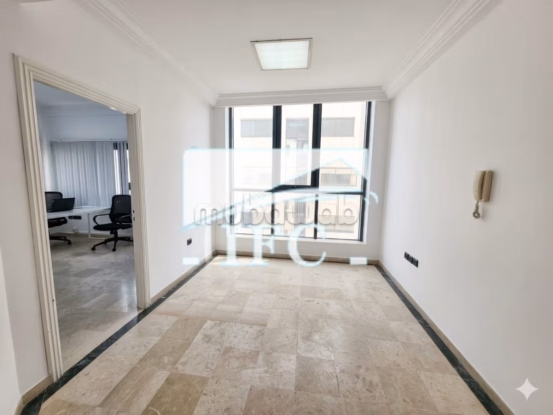 Bureau en 4 espaces 120m Lac 1 IFCL158