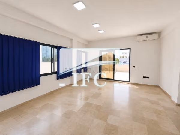 Bureau en 4 espaces 120m Lac 1 IFCL158