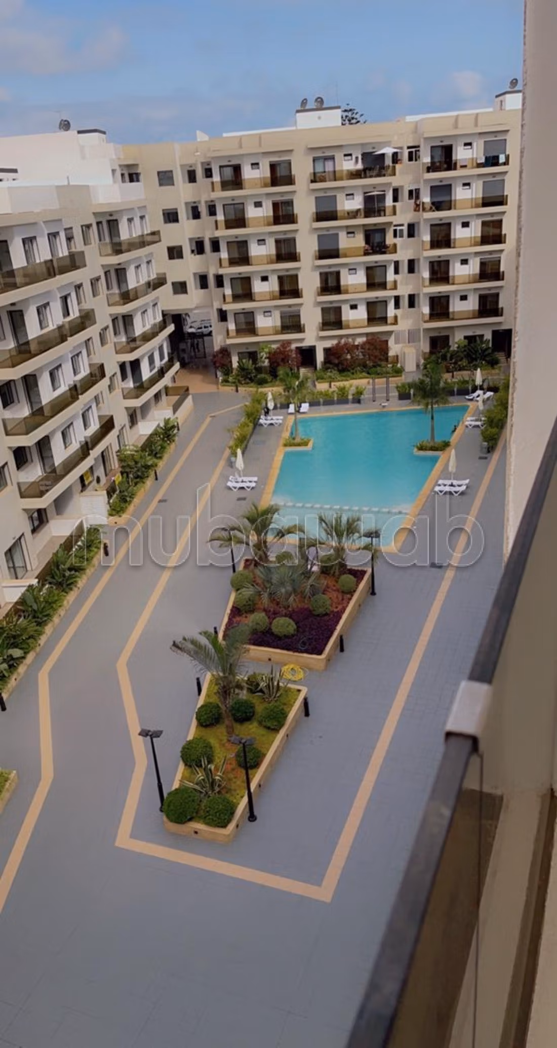 Appartement en vente à Mannesmann. Superficie 158 m²