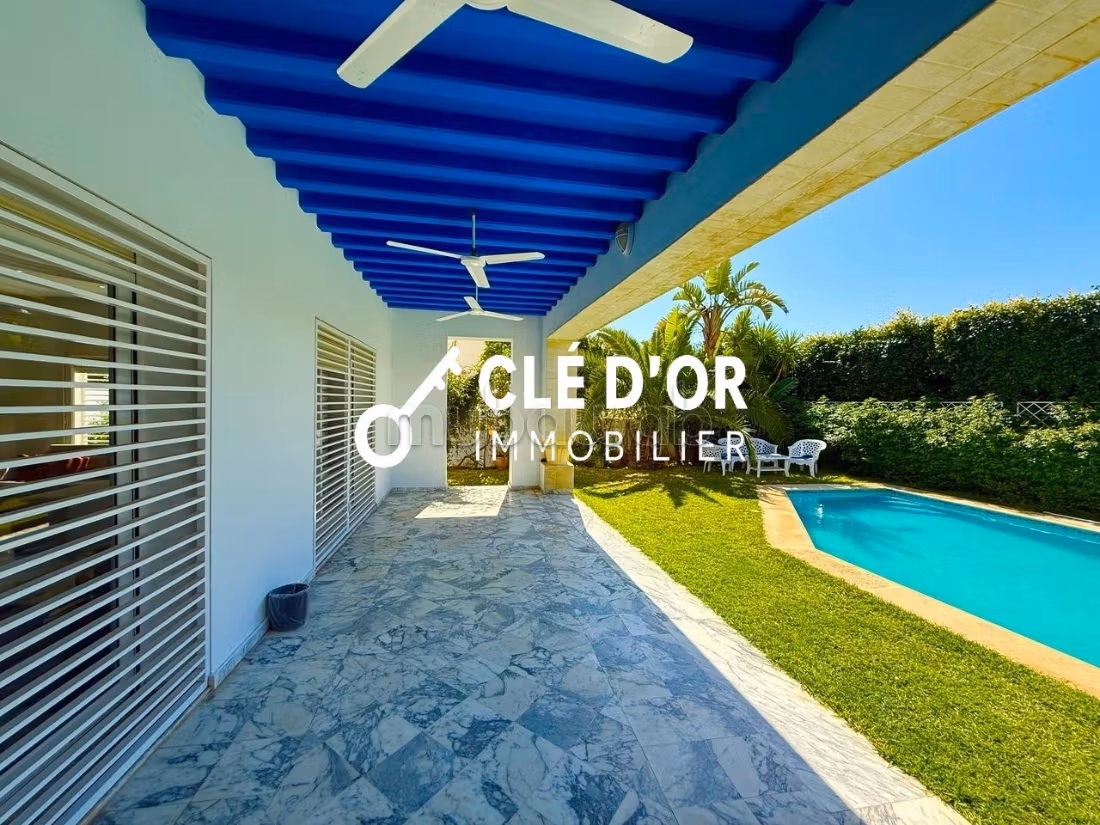 Villa Haut standing avec piscine à louer à Gammarth