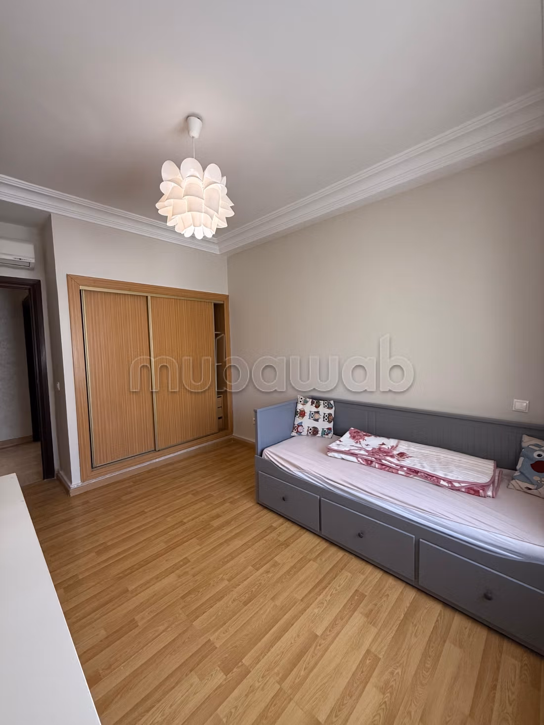 Bel appartement 3 chambres meublé racine
