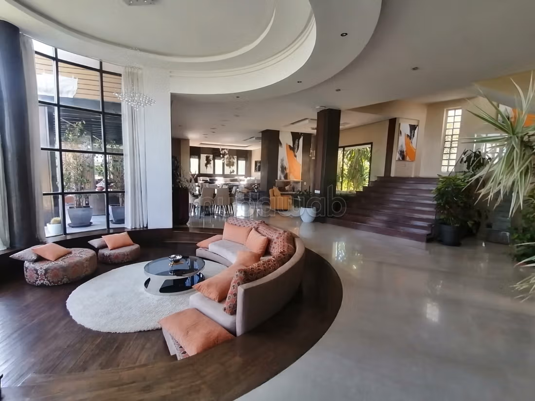 Casa de lujo en venta en Illigh. 5 dormitorios