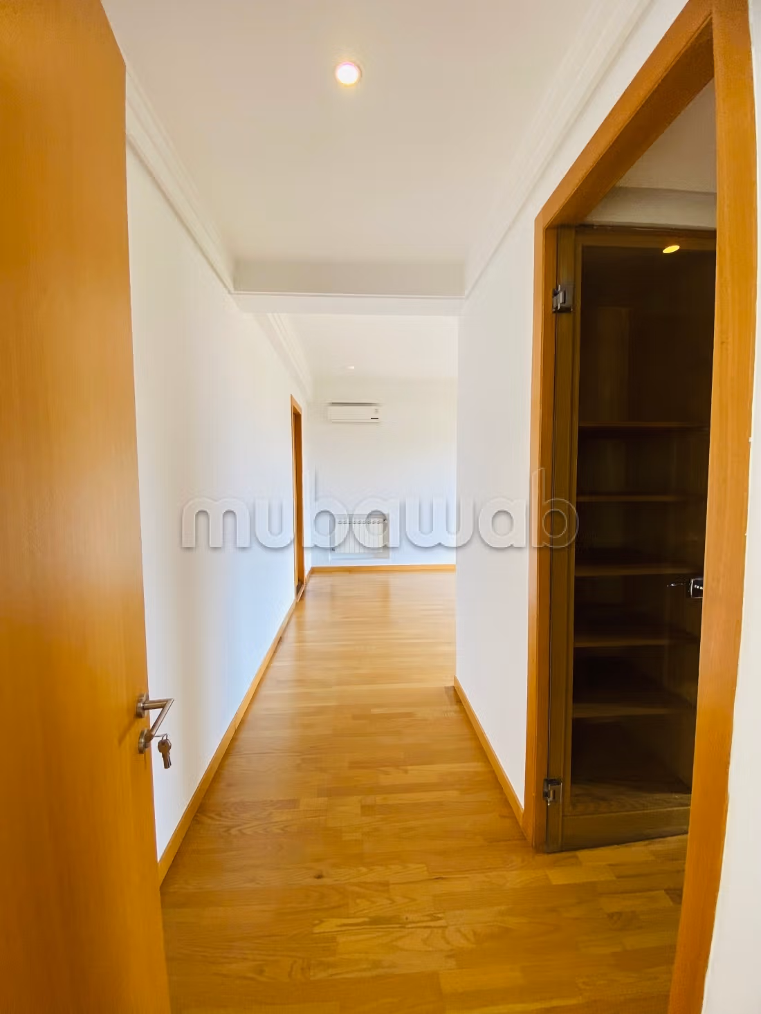 Villa's en luxe woningen om te huren in Californie. Oppervlakte 822 m². Beveiligde deur en centrale verwarming