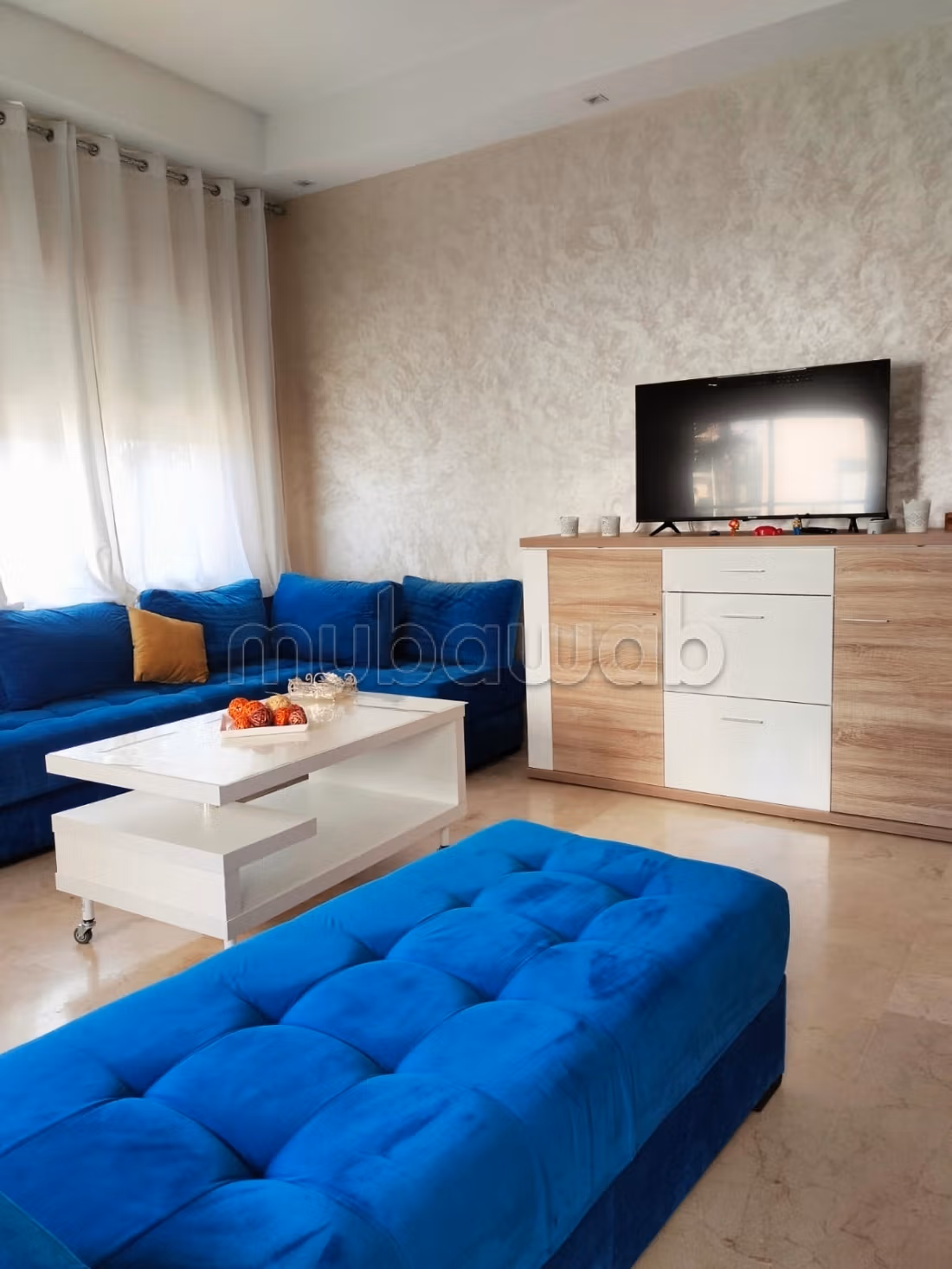 Splendido appartamento da affittare. 8 locali spaziosi. Terrazzo e garage