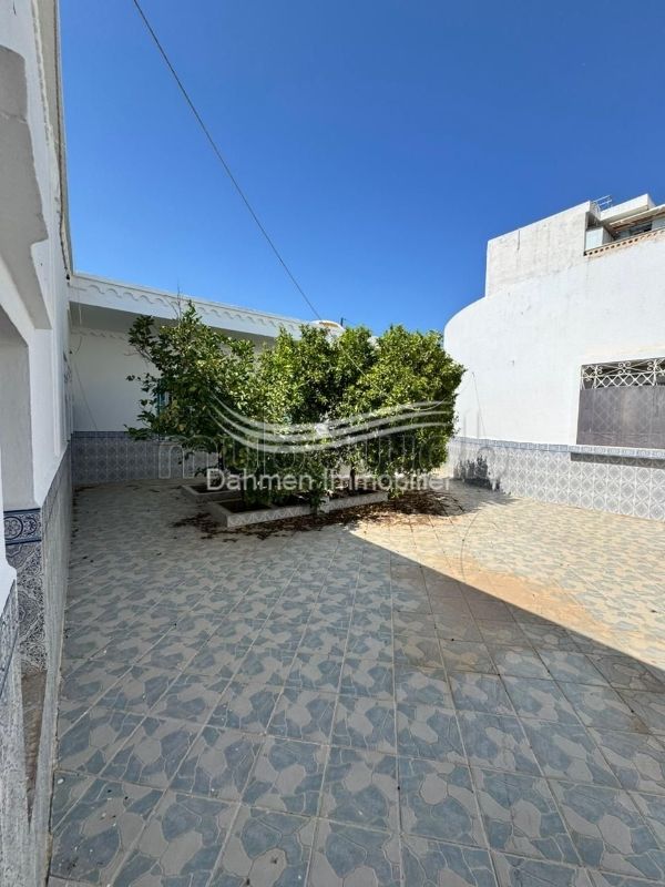 À vendre 2 maisons plain pied à Akouda