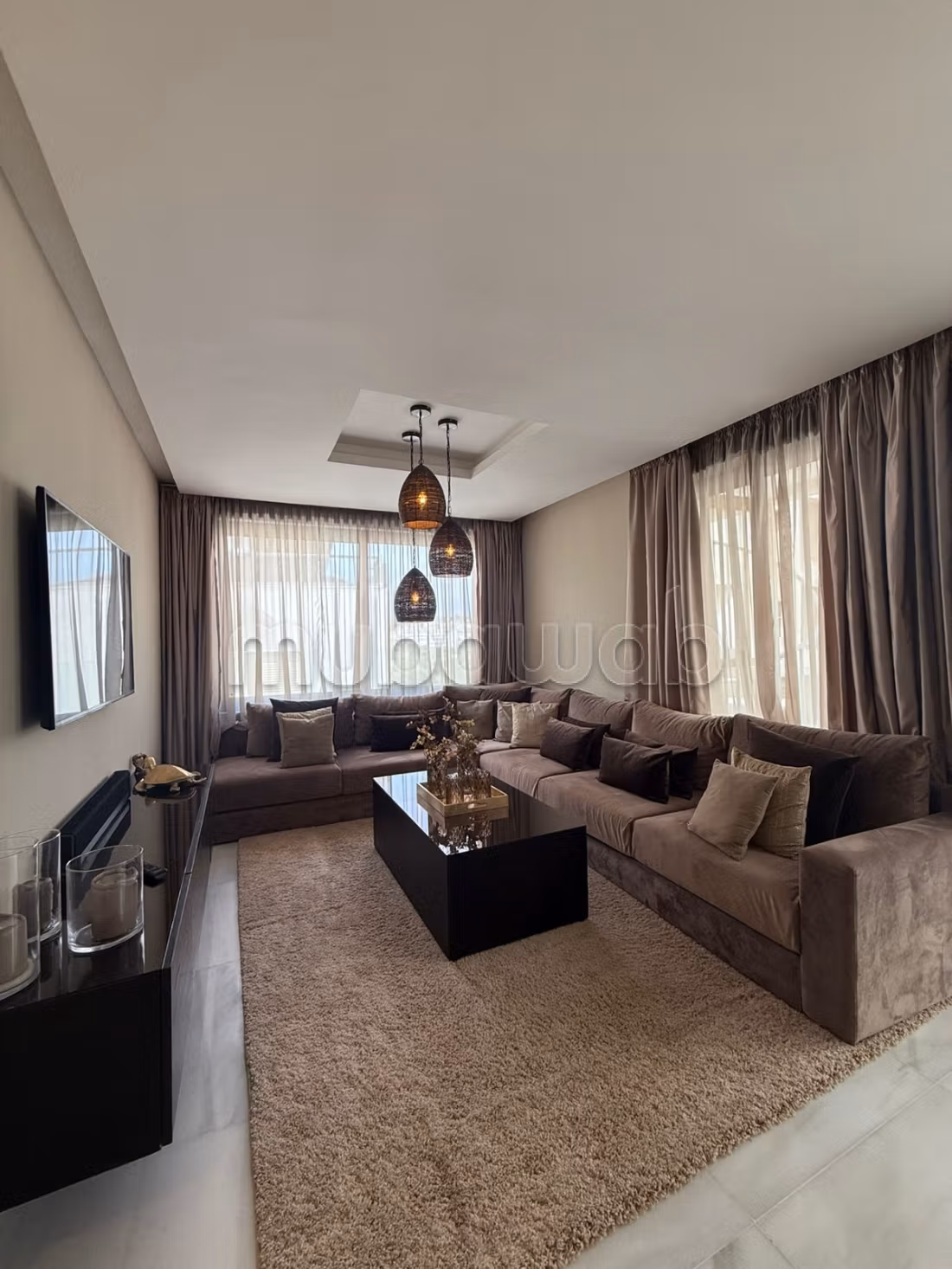 Charm and Modernity – High End Apartment for Rent — 3