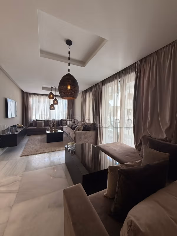 Charm and Modernity – High End Apartment for Rent