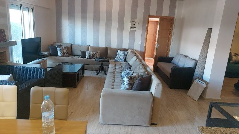 شقة رائعة للبيع بسيدي رحال. 2 غرف رائعة. مفروشة