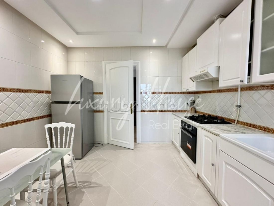 Apartment for rent. Small area 110 m². Ample storage space