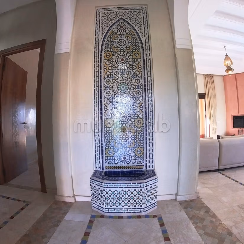 Luxury house for rent in Route de Fez. 3 beautiful rooms. Attic