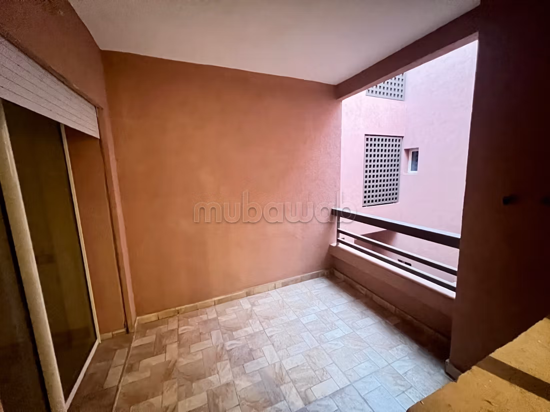 Très bel appartement en location à Agdal. 3 chambres agréables. Belle terrasse et jardin — 3