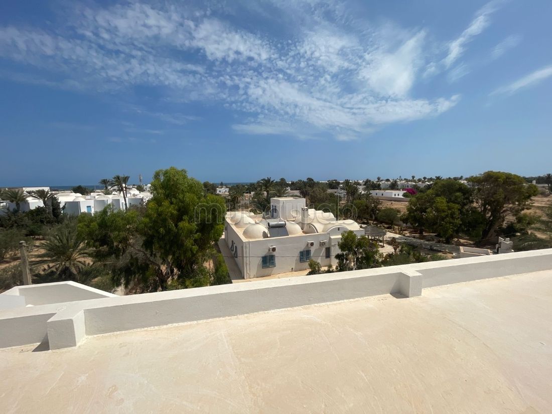 Villa zone urbaine vu de mer