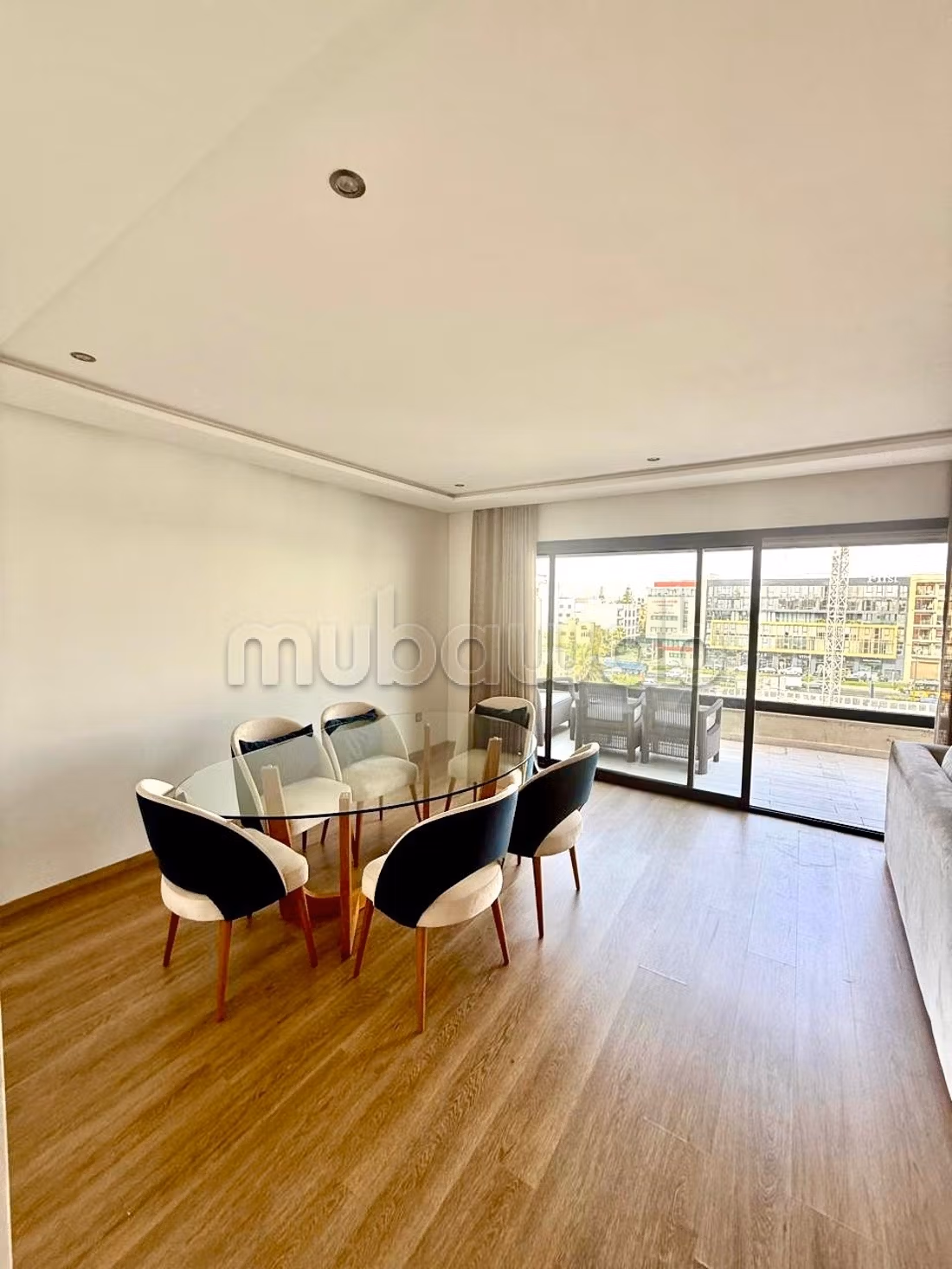 Appartement raffiné avec terrasse plein Sud