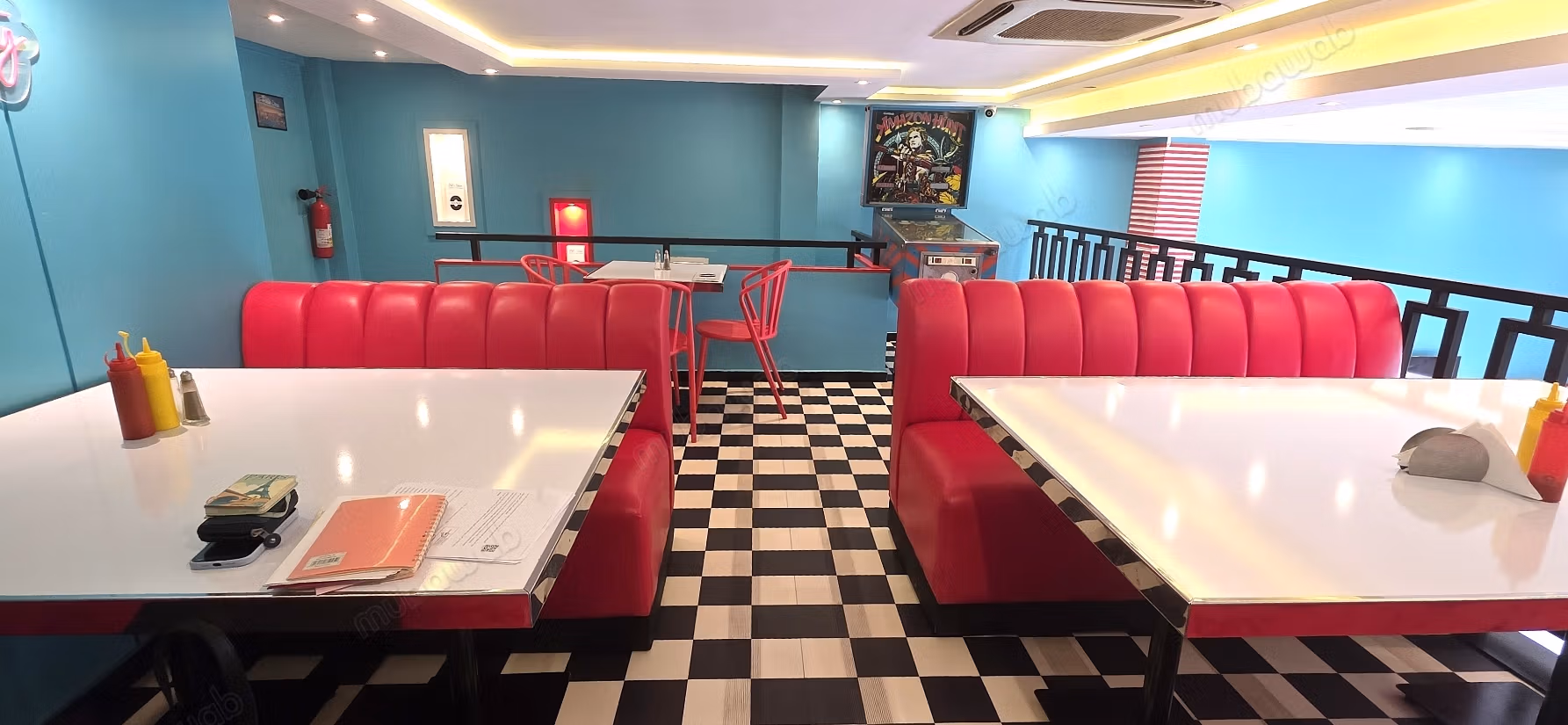 Gérance libre Café Snack équipé 110m2 Palmier