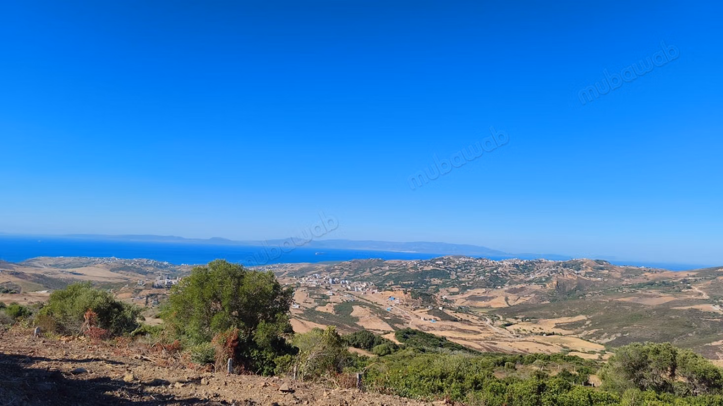 Land for sale in Manar. Small area 1453 m²