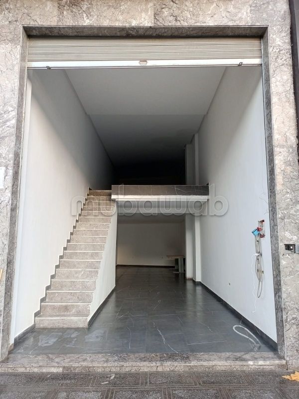 Affitta questo locale commerciale a Maârif Extension. Superficie di 50 m². Protezione 24 ore su 24