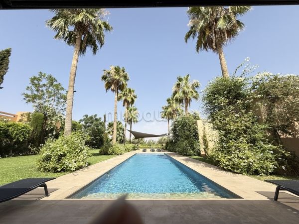 Te koop: villa's en luxe woningen in Sidi Youssef. 4 Kamers. Open haard en zwembad