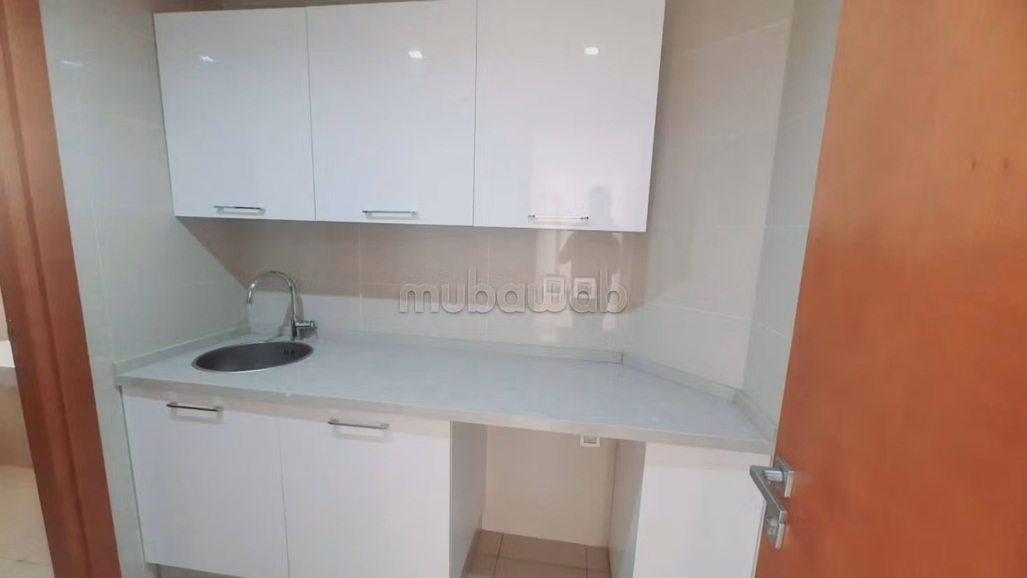 Bureau en 3 espaces 81m² Lac 1 IFCL166