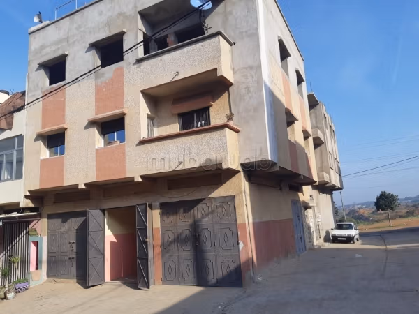 Casa en venta. 6 habitaciones. Salón marroquí tradicional
