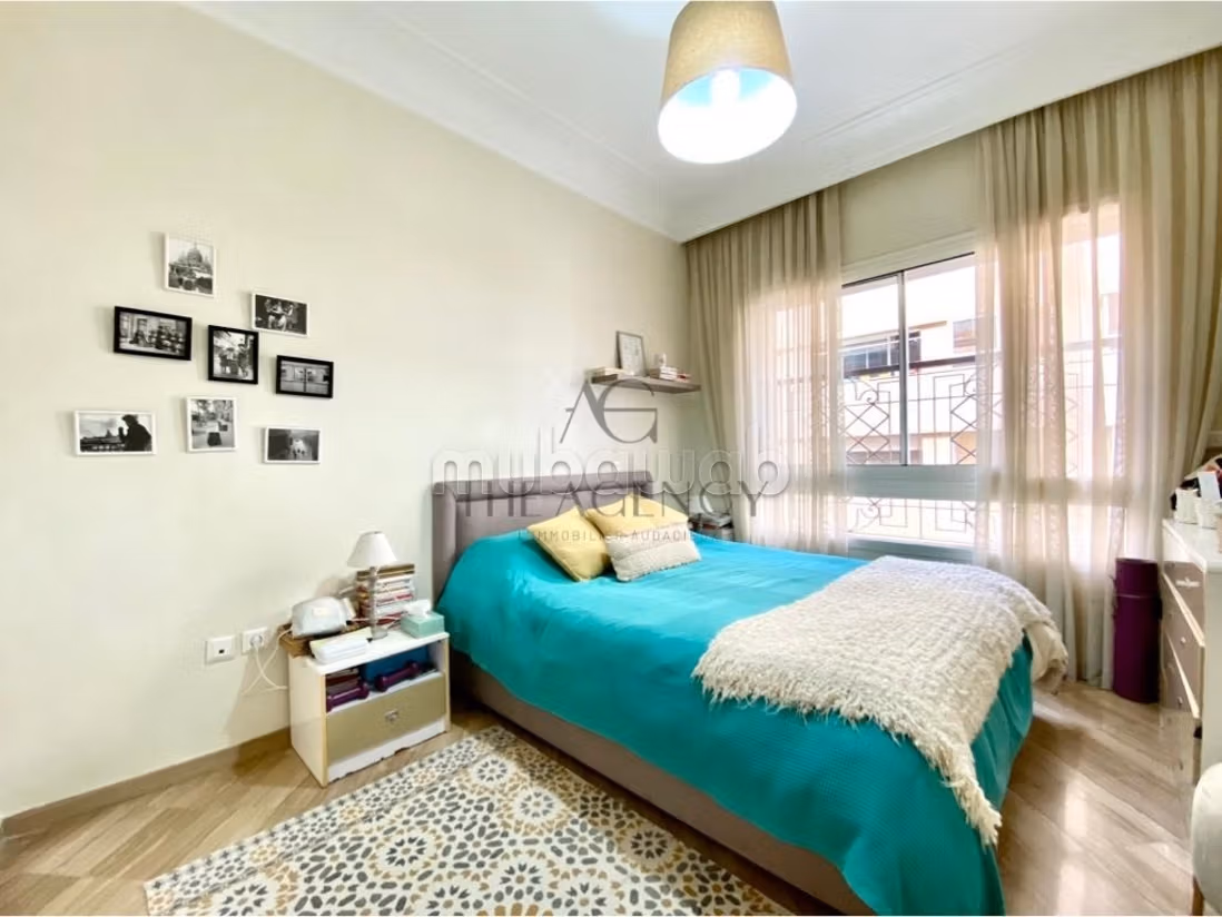 Find an apartment for rent in Les princesses. 3 rooms. No Lift, Large terrace
