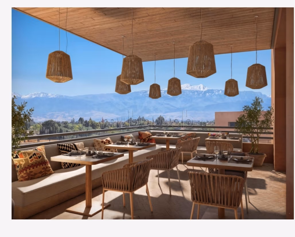 Casa di lusso in vendita a Route de Ouarzazate. Superficie totale 500 m². Terrazzo e giardino