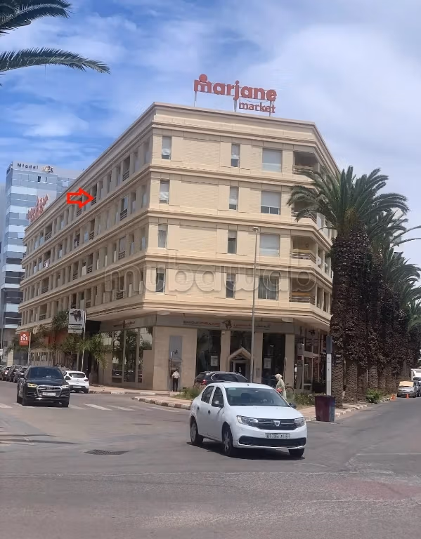 Fabulous apartment for sale in Quartier du Parc. Large area 146 m². Well decorated