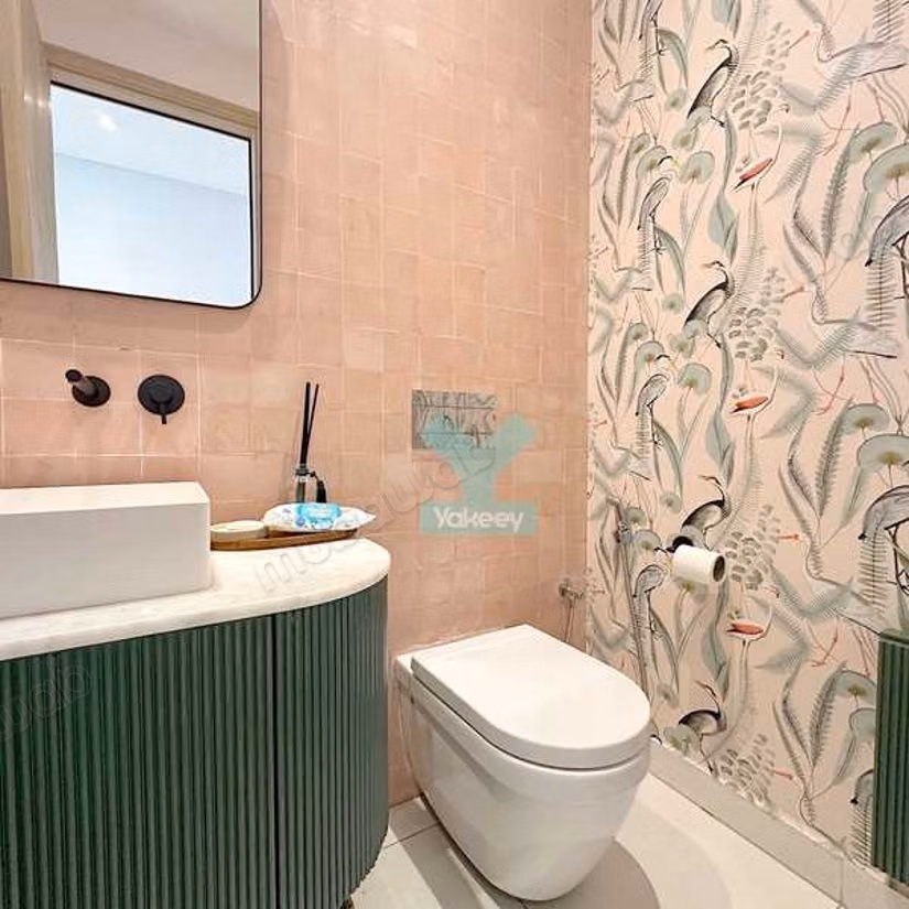Fabulous apartment for sale in Triangle d'Or. 3 beautiful rooms. Lift and garage