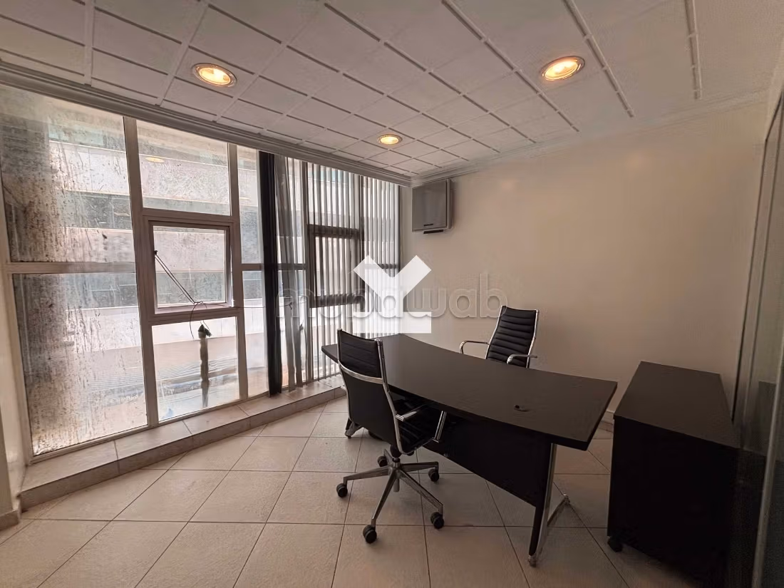 Bureau à Louer de 136.0 m² à Casablanca, Triangle D'Or